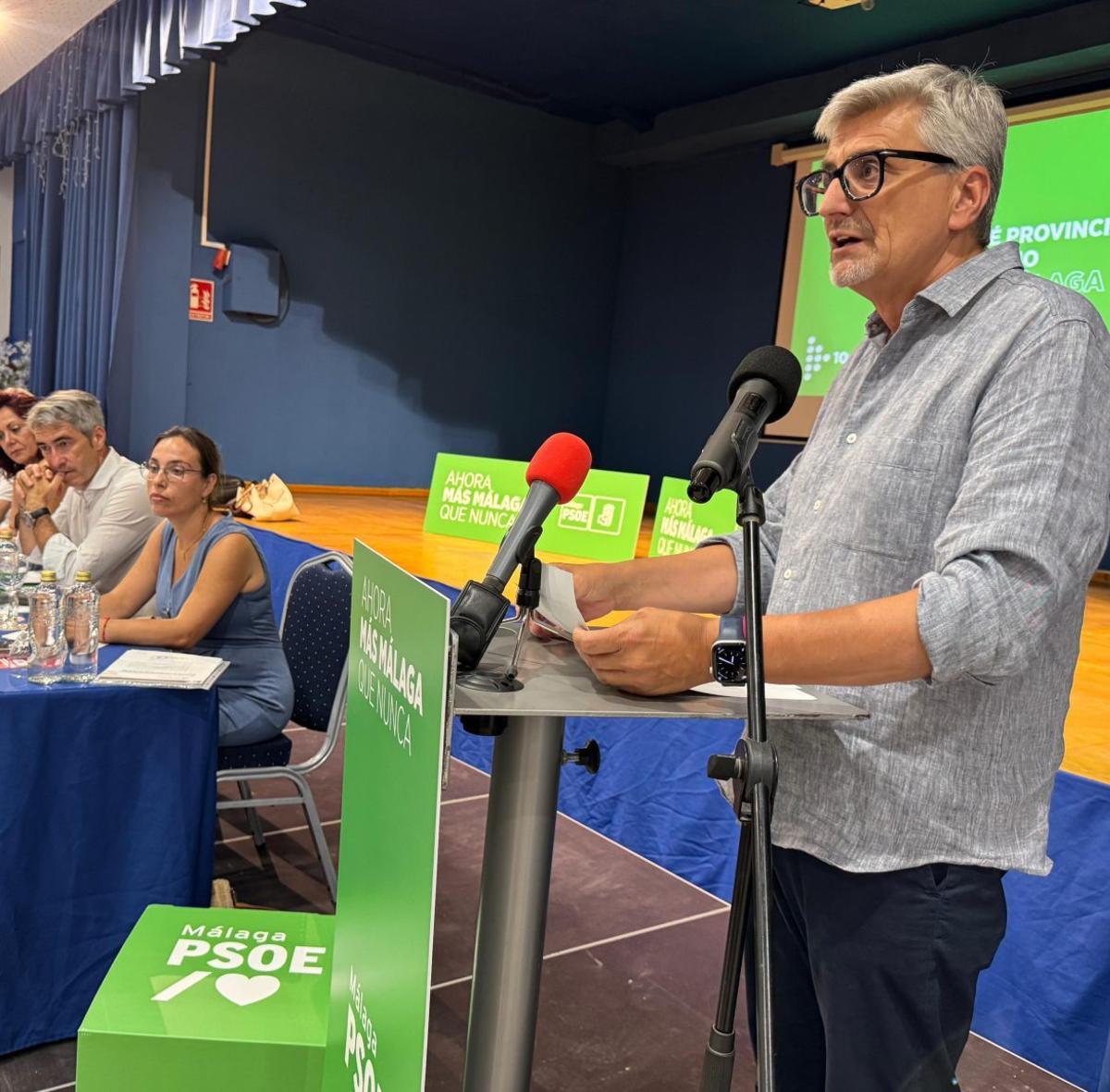 Josele Aguilar, en el comité provincial del PSOE este pasado viernes. | L.O.