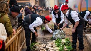 Infla’t a calçots a preus populars: aquesta és l’agenda de macromenjadors a l’aire lliure de Barcelona