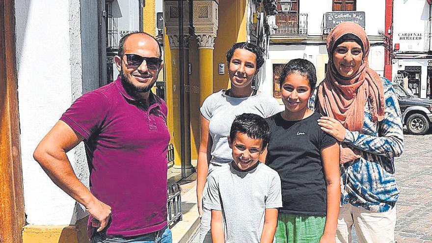 Khaled, Karima y su familia, procedentes de Francia