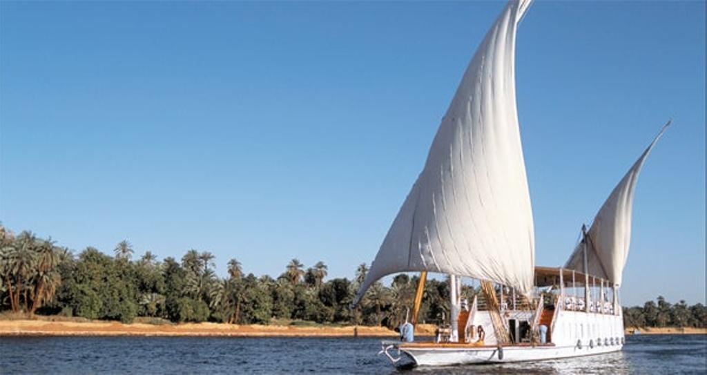 Las falúas han surcado durante miles de años el cauce del Nilo, el río más largo de África.