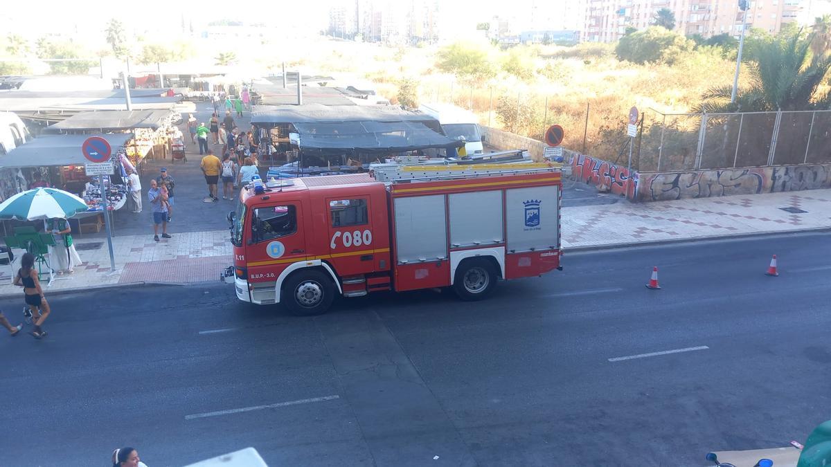 Presencia de bomberos esta mañana en el entorno de los terrenos de Repsol.