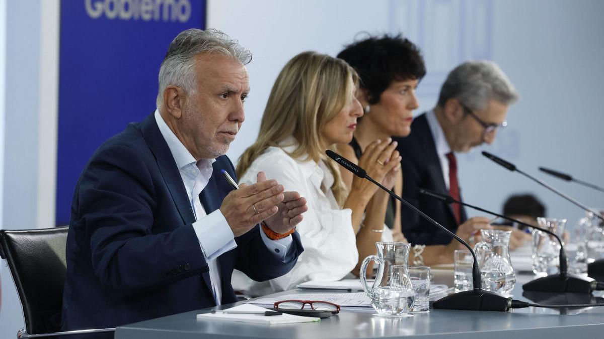 El Consejo de Ministros aprueba un 'decreto Canarias' descafeinado