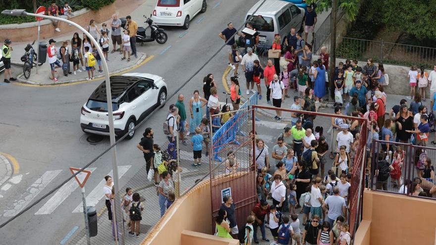 Escuela de Todos critica que Vera &quot;invita a seguir con la inmersión lingüística en los centros&quot;