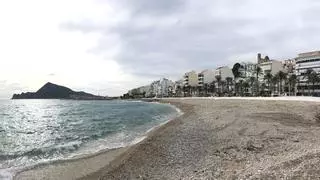 La playa del Bol de Altea será más ancha: Costas aportará más canto rodado