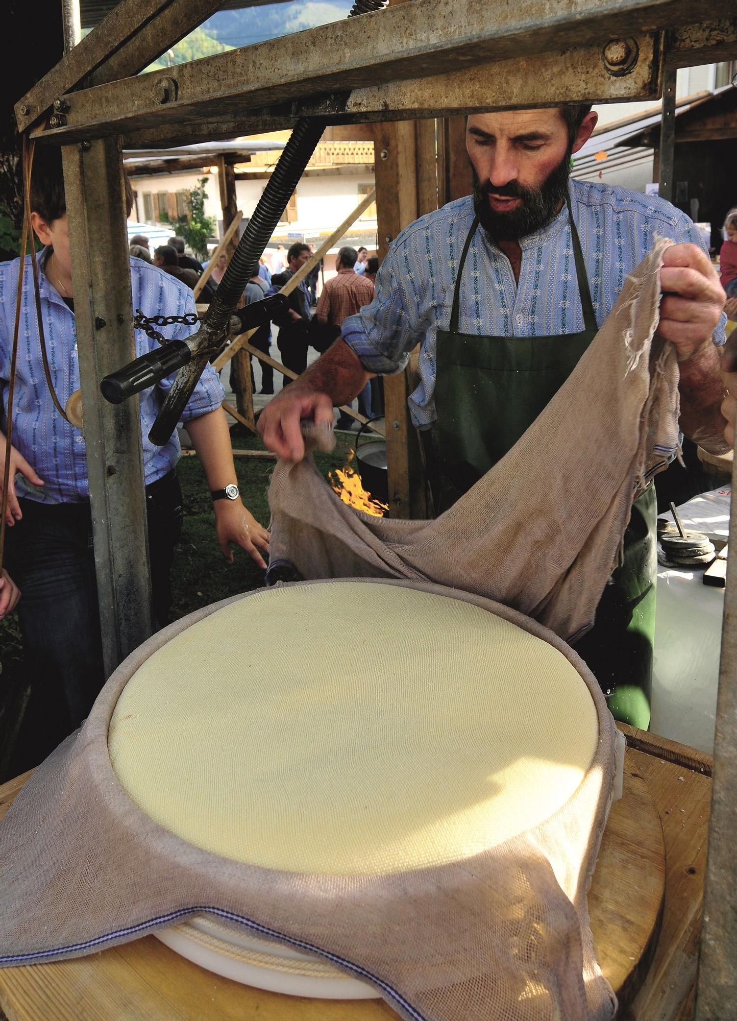 Elaboración del queso gruyère.