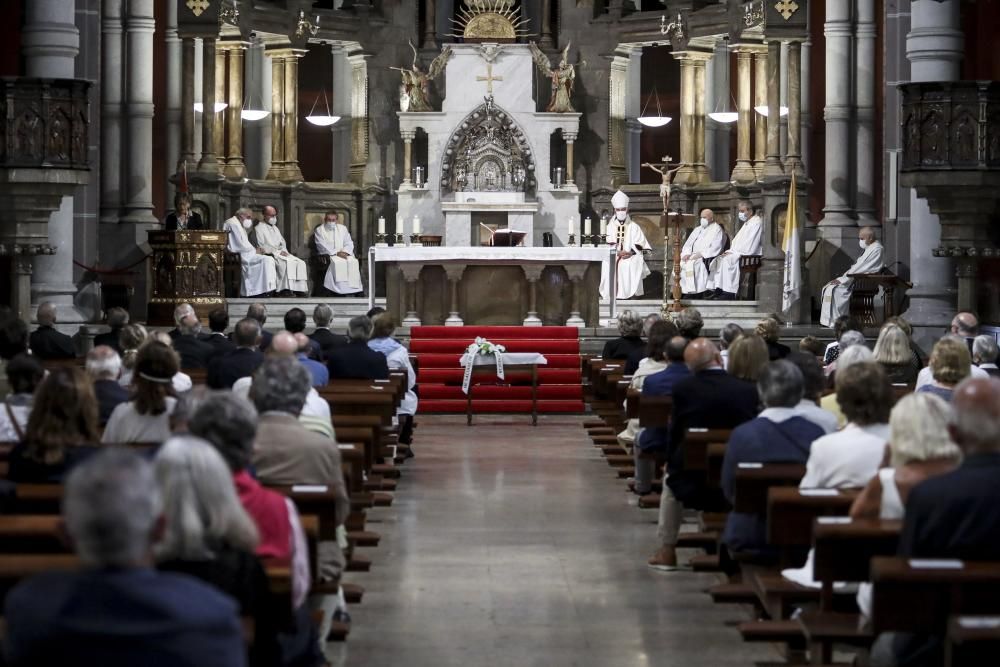 Gijón despide a Ana María Alvargonzález, madre de Kike Figaredo