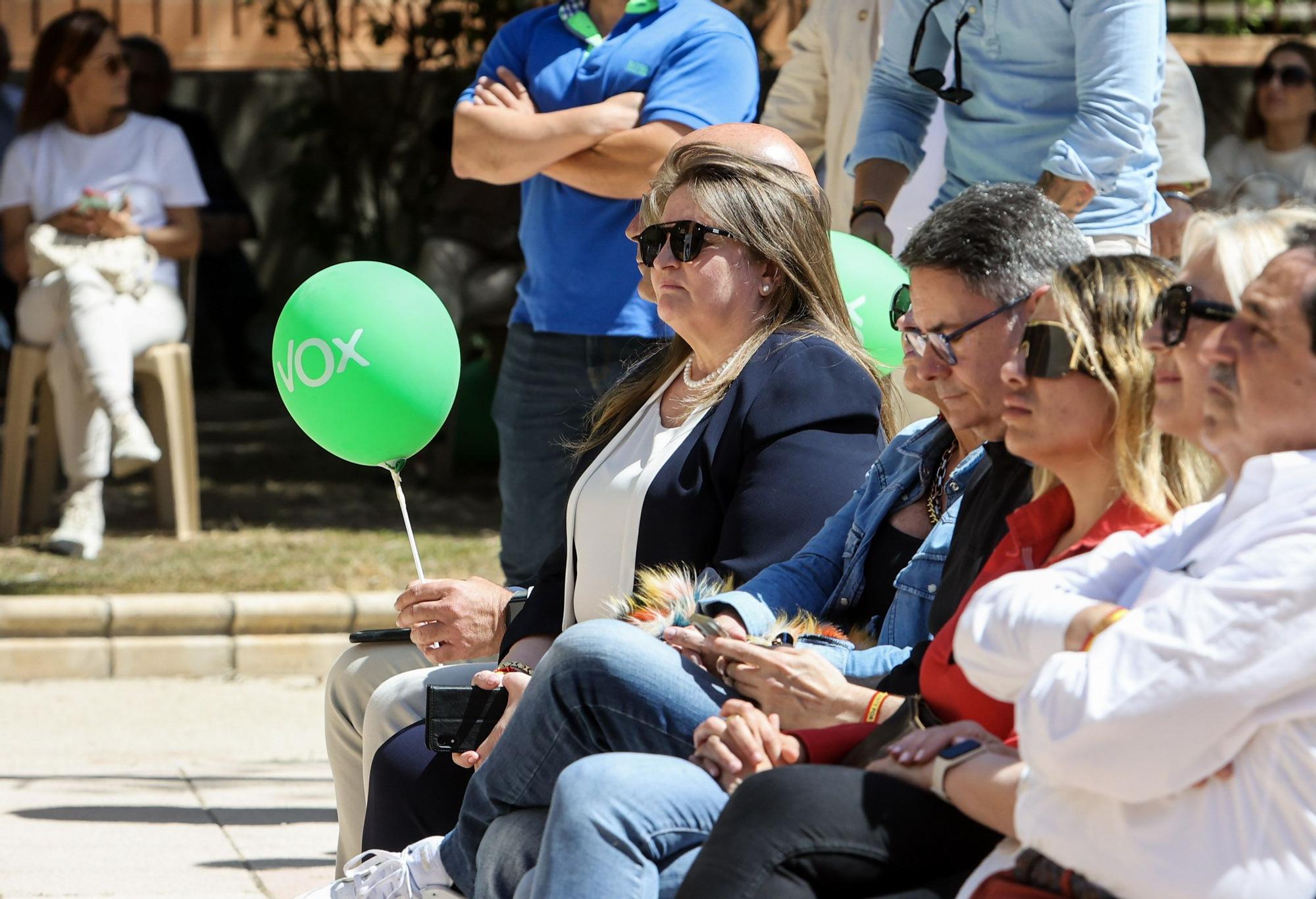 Julia Llopis "se estrena" en Vox