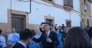 Vídeo | La Marcha Caleros resuena como una bendición en una calle entregada al completo a la Cacereña Bonita