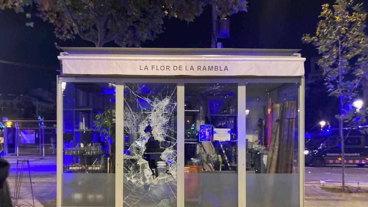 Cientos de personas quedan atrapadas en un El Corte Inglés de Barcelona ...