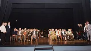 Figueres entrega medalles d'honor als ciutadans que enguany celebren el seu 90è aniversari