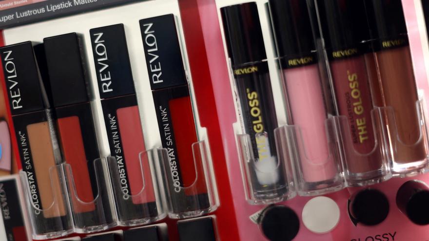 El gigante cosmético Revlon se declara en bancarrota