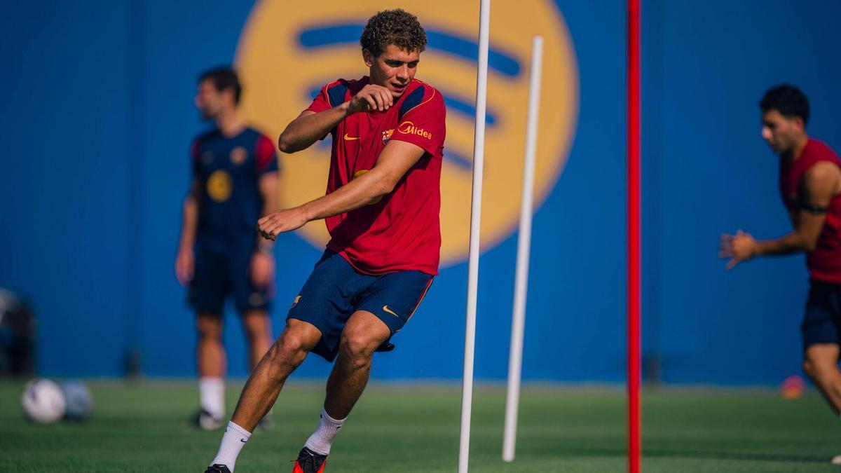 Hansi Flick, sobre Hamza: " Tiene la actitud correcta, claro que merece jugar. Y jugará."