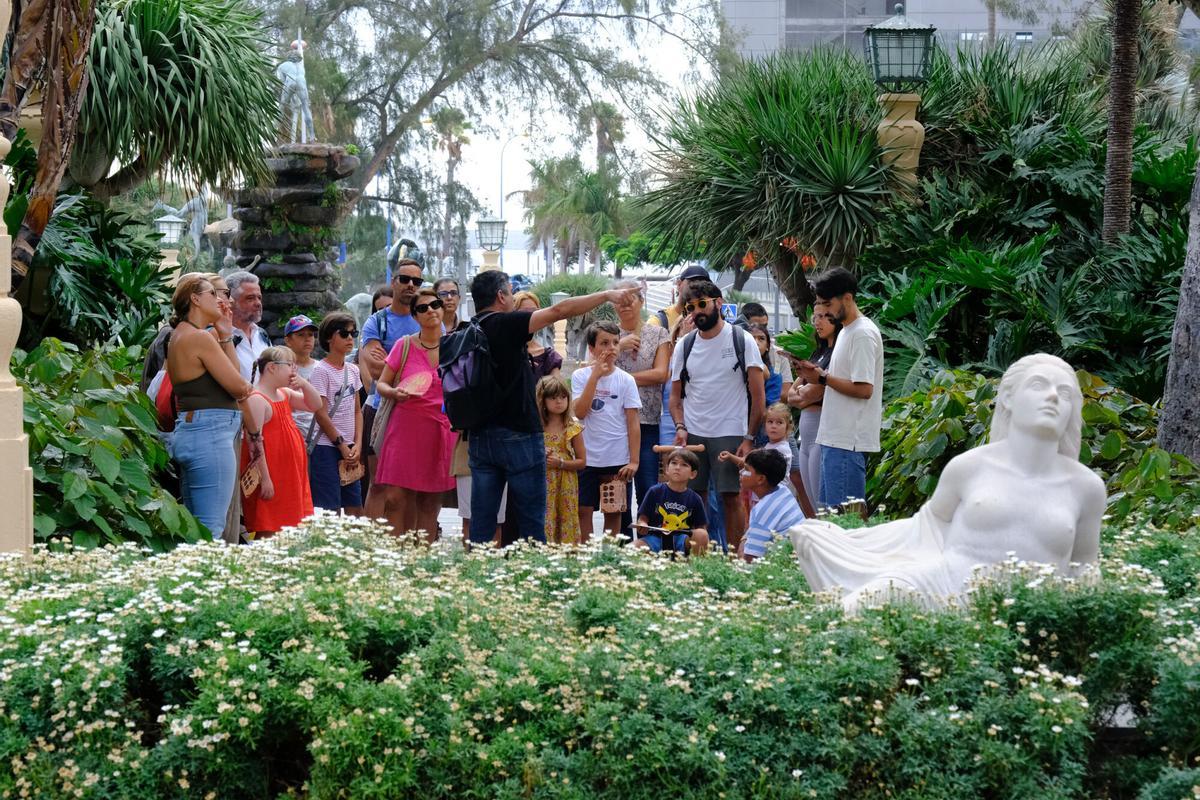 Actividad familiar en busca de los animales escondidos en Las Palmas de Gran Canaria