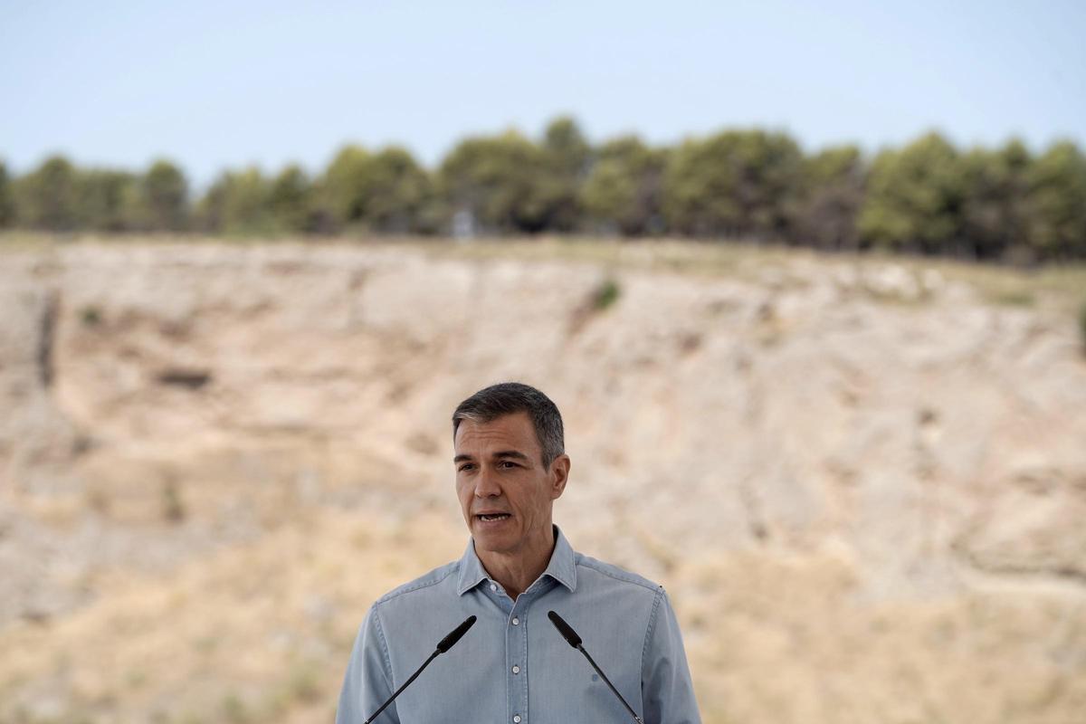 Pedro Sánchez, presidente del Gobierno y Luis Planas, ministro de Agricultura, han presentado el Plan Estatal de Fertilízantes.