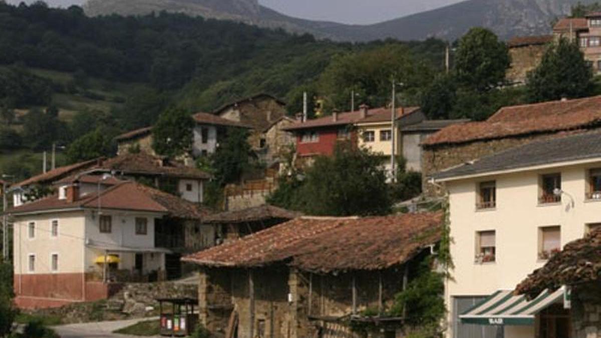 La localidad casina de Bueres en una imagen de archivo.