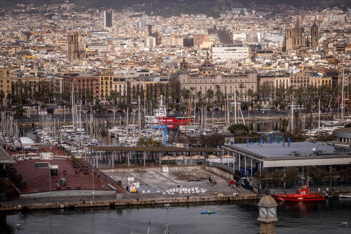 Barcelona 07/03/2026 Barcelona. Terreno donde estaba ubicada la base del equipo suizo Alinghi de la Copa América de vela,situada donde hubo los cines del Maremagnum,para dejar libre la parcela este marzo. AUTOR: JORDI OTIX