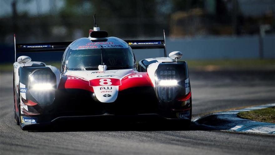 El Toyota de Alonso lidera las 1.000 Millas de Sebring tras la tercera hora