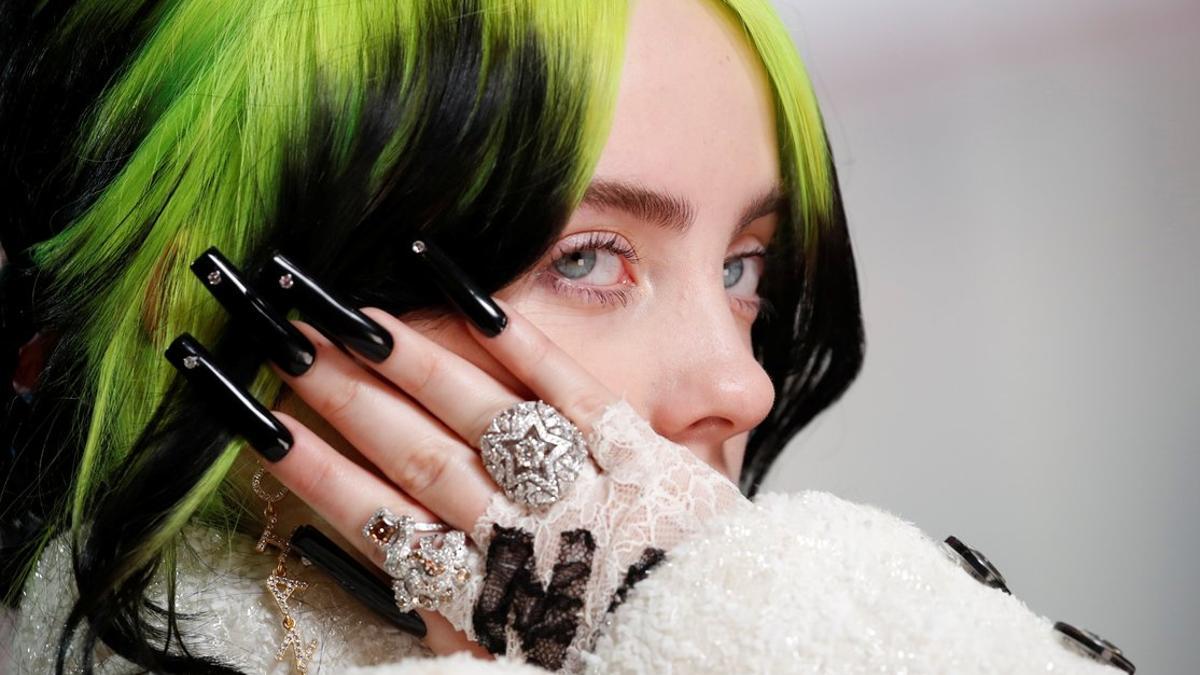 Billie Eilish, a su llegada a la gala de los Oscar, el 9 de febrero.