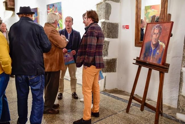 . Francisco Bordes inagura su  exposicion con ...