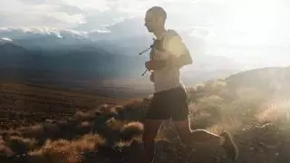 Kilian Jornet reaparece con un entrenamiento salvaje en Mallorca… ¡y rompe un récord!