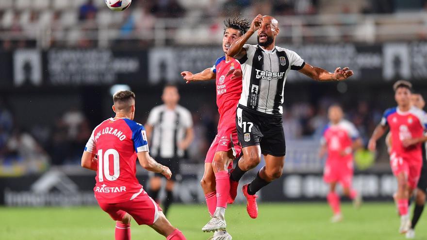 El FC Cartagena suma la séptima derrota del curso frente al Espanyol (0-2)