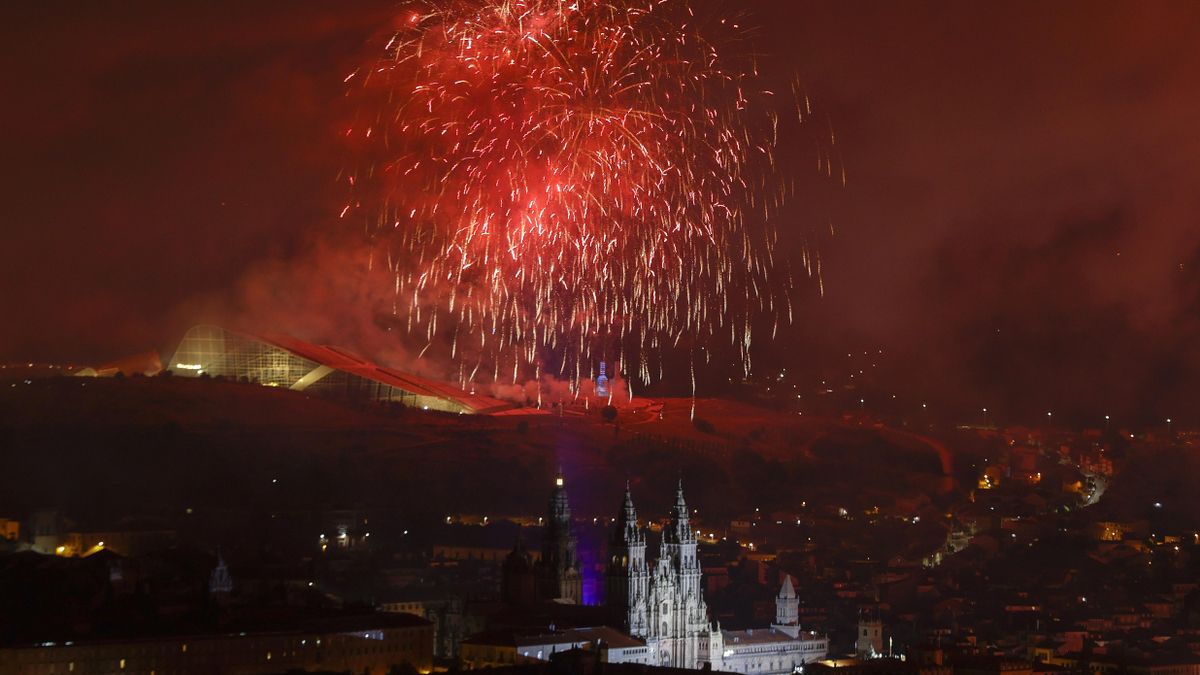 Así fueron los fuegos artificiales del Apóstol