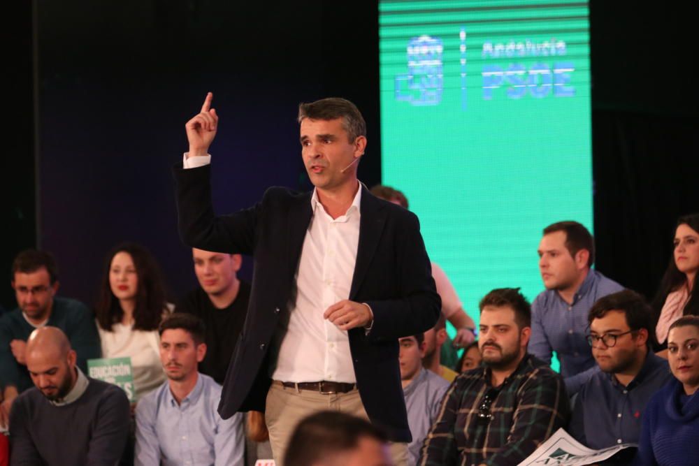 El presidente del Gobierno acompaña a la candidata a la reelección en Andalucía en un acto del PSOE-A a pocos días del final de la campaña electoral