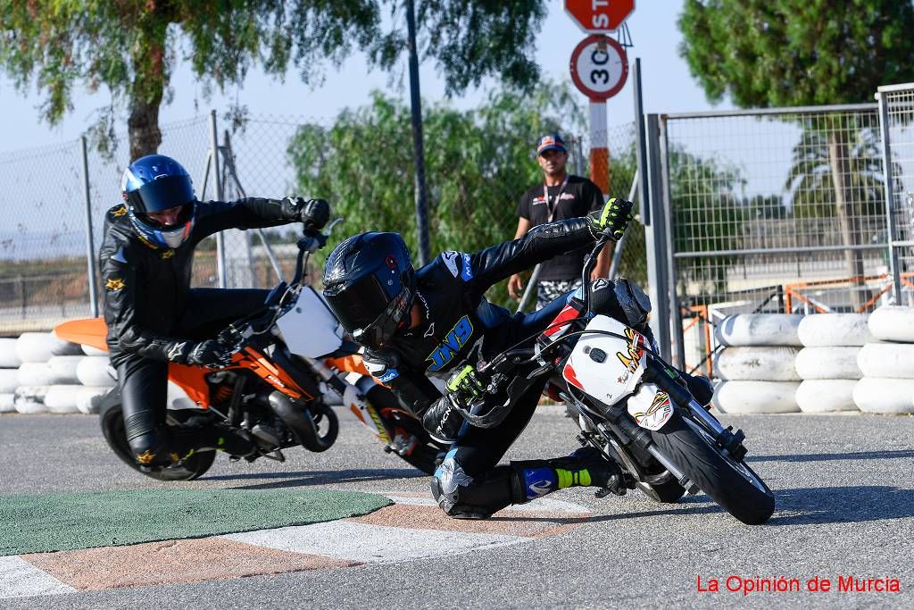 Pedro Acosta y la escuela Pakosta 37 Riders pasan las vacaciones entrenando