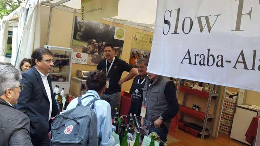 Vara valora en Turín la posibilidad de exportar a Extremadura acciones de Slow Food