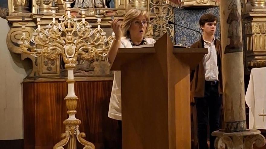 La soprano Pilar Rosselló, abogada de las monjas Jerónimas, canta en la iglesia de Sant Jeroni de Palma.