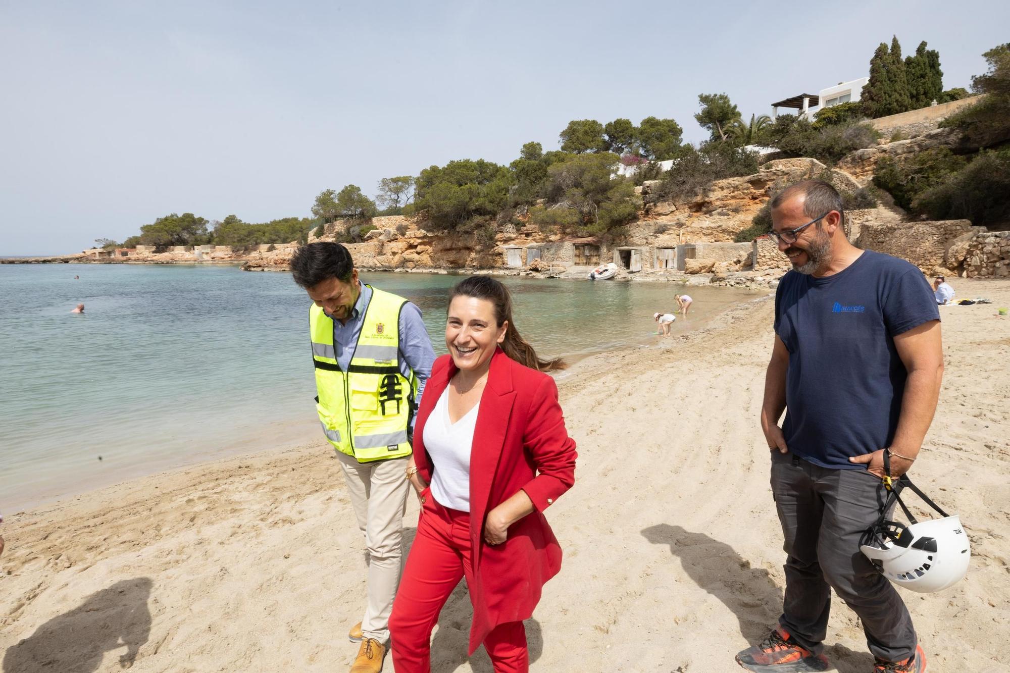 Galería: Inician los trabajos de protección de taludes de la playa de Cala Gració