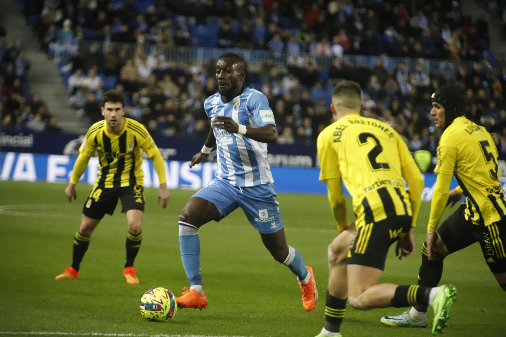 El Málaga CF - Real Oviedo, en imágenes