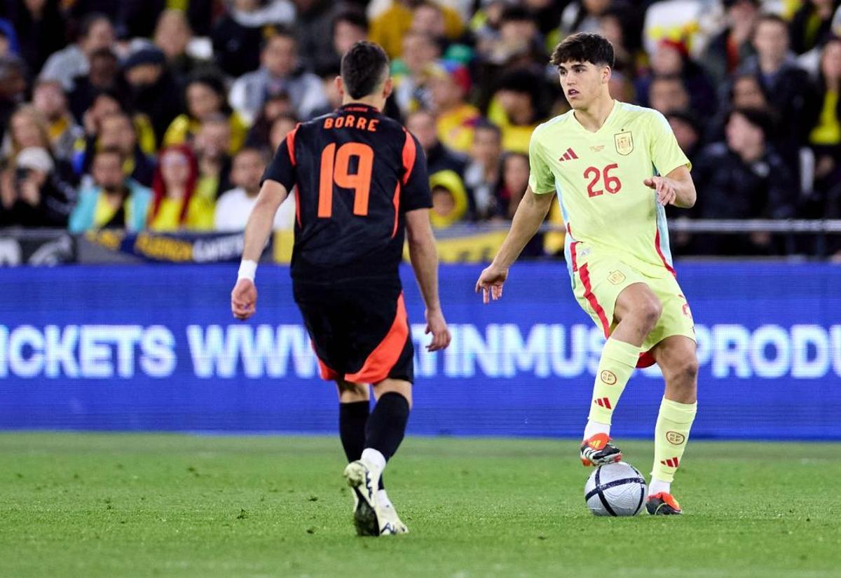 Cubarsí, tras debutar con España ante Colombia.