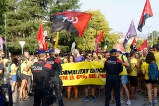 La protesta dels docents del Bages del 8 de setembre, en imatges