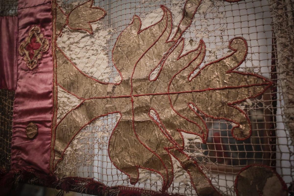 Detalle de la Reial Senyera de València.