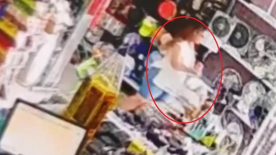 El vídeo del robo de un ventilador en una tienda en Gran Canaria
