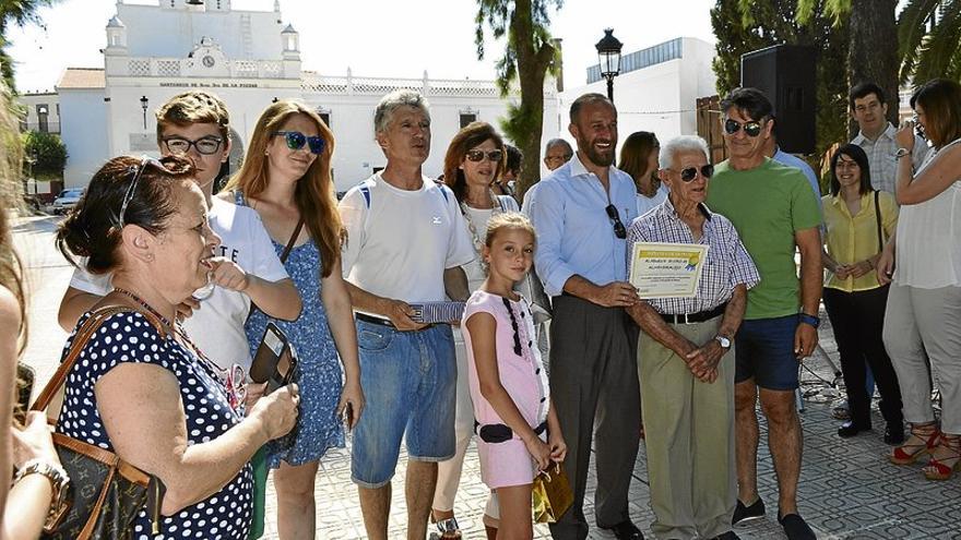 150 abuelos disfrutan del día más especial del año