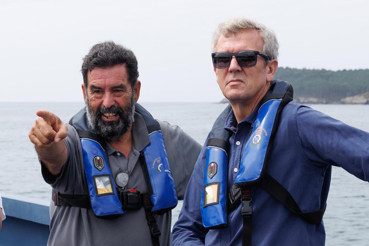 Miguel San Claudio y Alfonso Rueda en Punta Restelos.