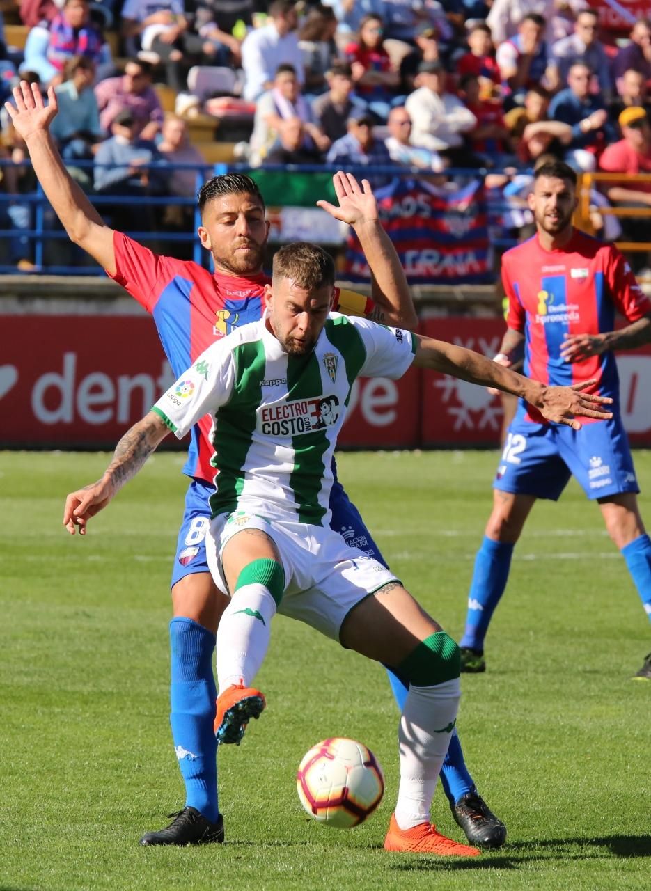 Las imágenes del Extremadura-Córdoba C.F.