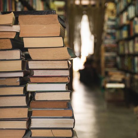 5 libros de misterio 'made in Spain' para chicas que no duermen... por culpa de la intriga