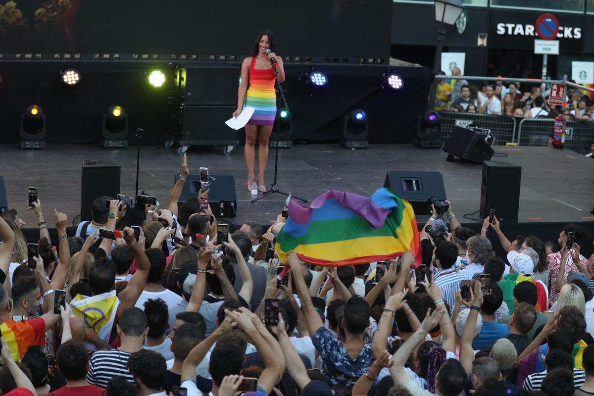 Chanel se ha vestido de arcoíris para ejercer de pregonera del Orgullo LGTBI de Madrid Chanel se ha vestido de arcoíris para ejercer de pregonera del Orgullo LGTBI de Madrid