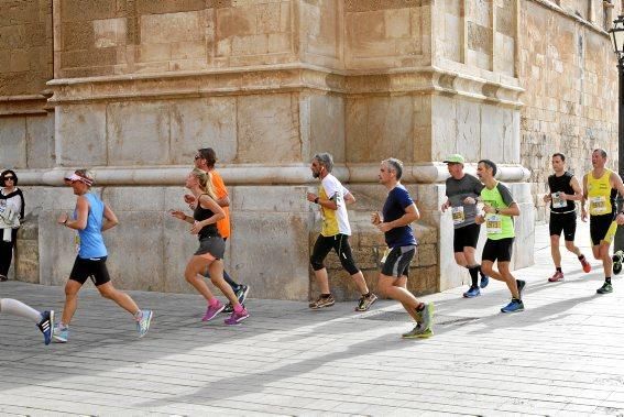 9.000 Läufer aus 49 Ländern gingen am Sonntag den 15.10. an den Start. In der Marathon Disziplin gingen die Deutschen leer aus.