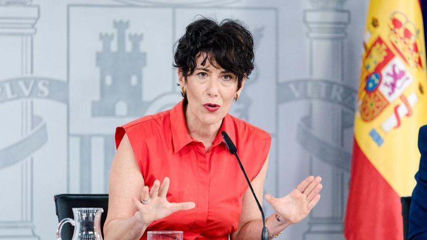 Reducción en las pensiones, enfado y adiós a cobrar el 100 por cien: "He trabajado 43 años en un hospital público. Me jubilé y se aplica una reducción"
