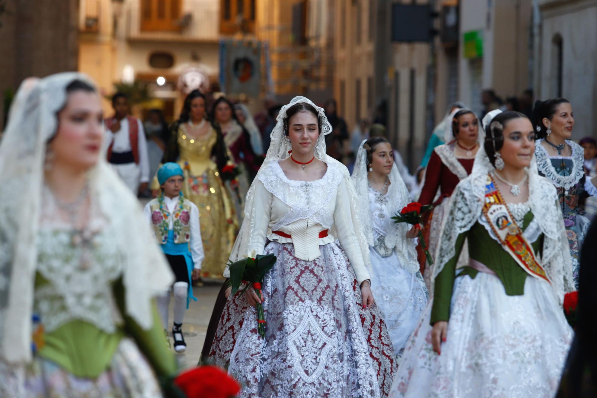 Búscate en el primer día de la Ofrenda en la calle San Vicente entre las 17:00 y las 18:00