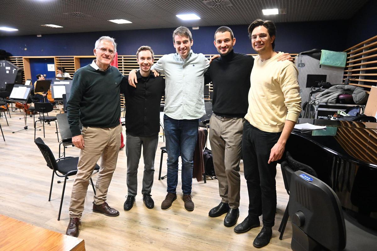 Un grupo de los alumnos que colaboran con Oviedo Filarmonía.