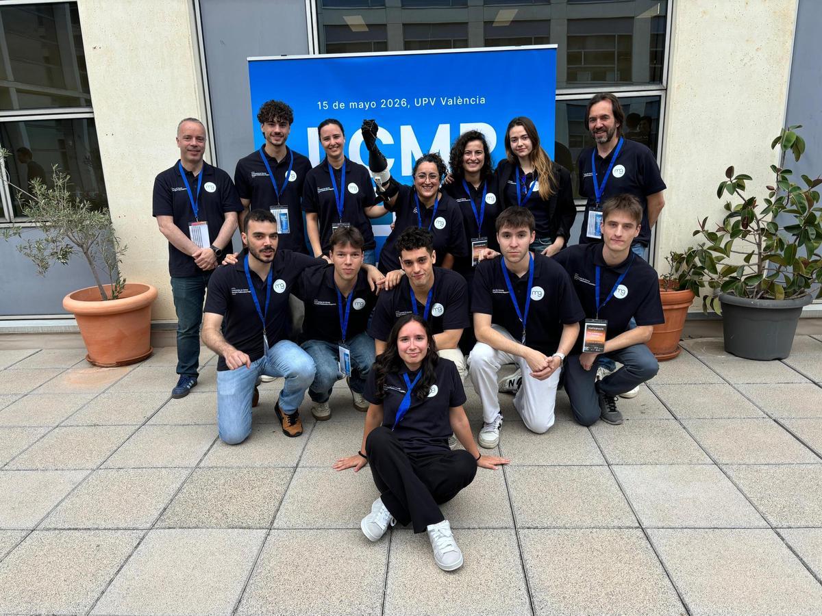 L'equip de la universitat.