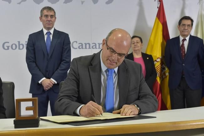 Firma de los convenios de asignación de los ...