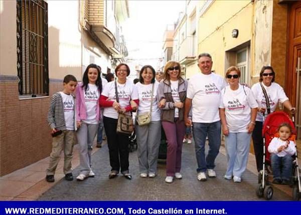 MULTITUDINARIA MARCHA SOLIDARIA CONTRA EL CÁNCER EN LA VILAVELLA