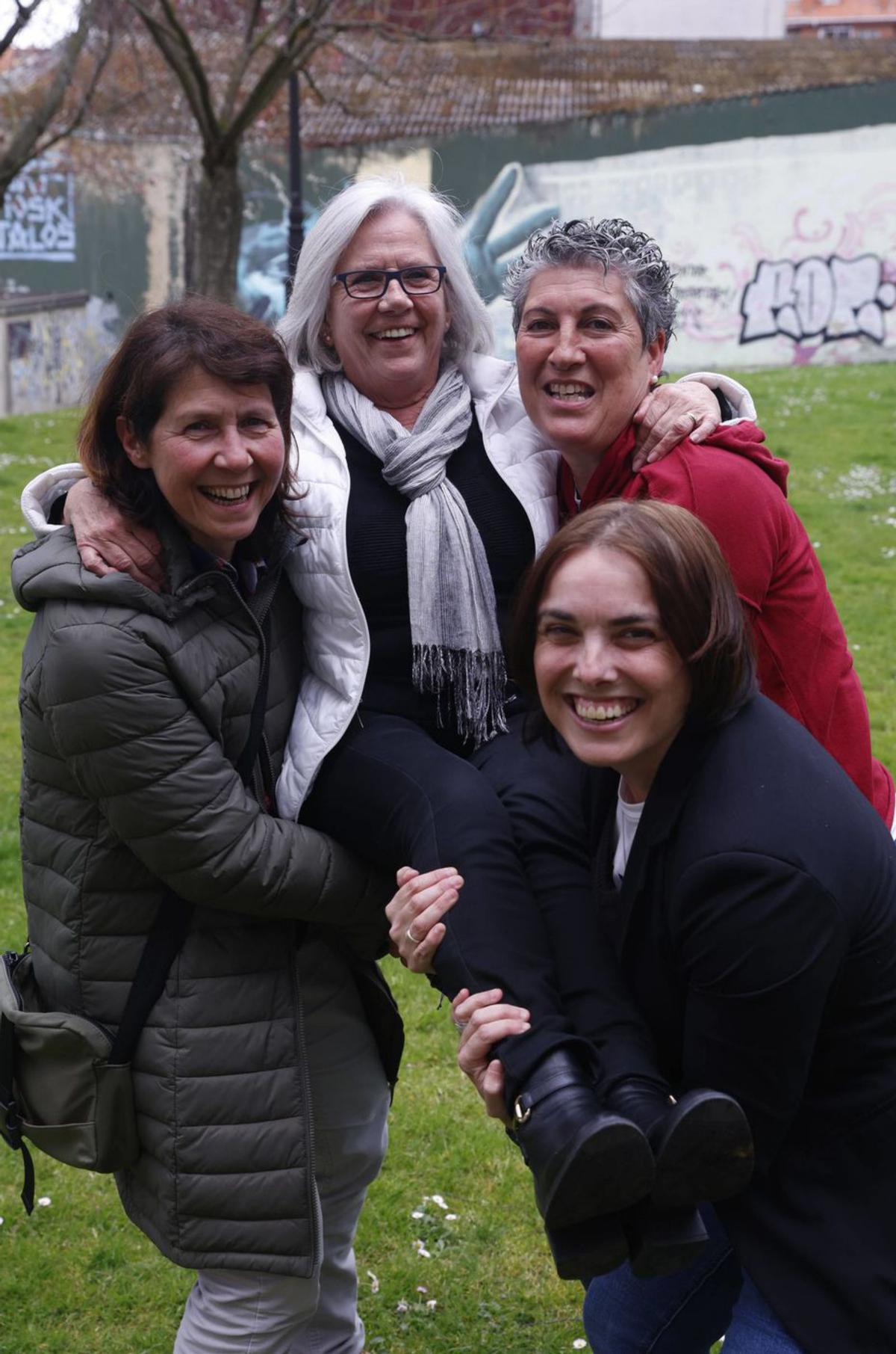 Por la izquierda, Marta Barcia, Ana Lacalle, Begoña del Valle y Vanesa Monjardín.