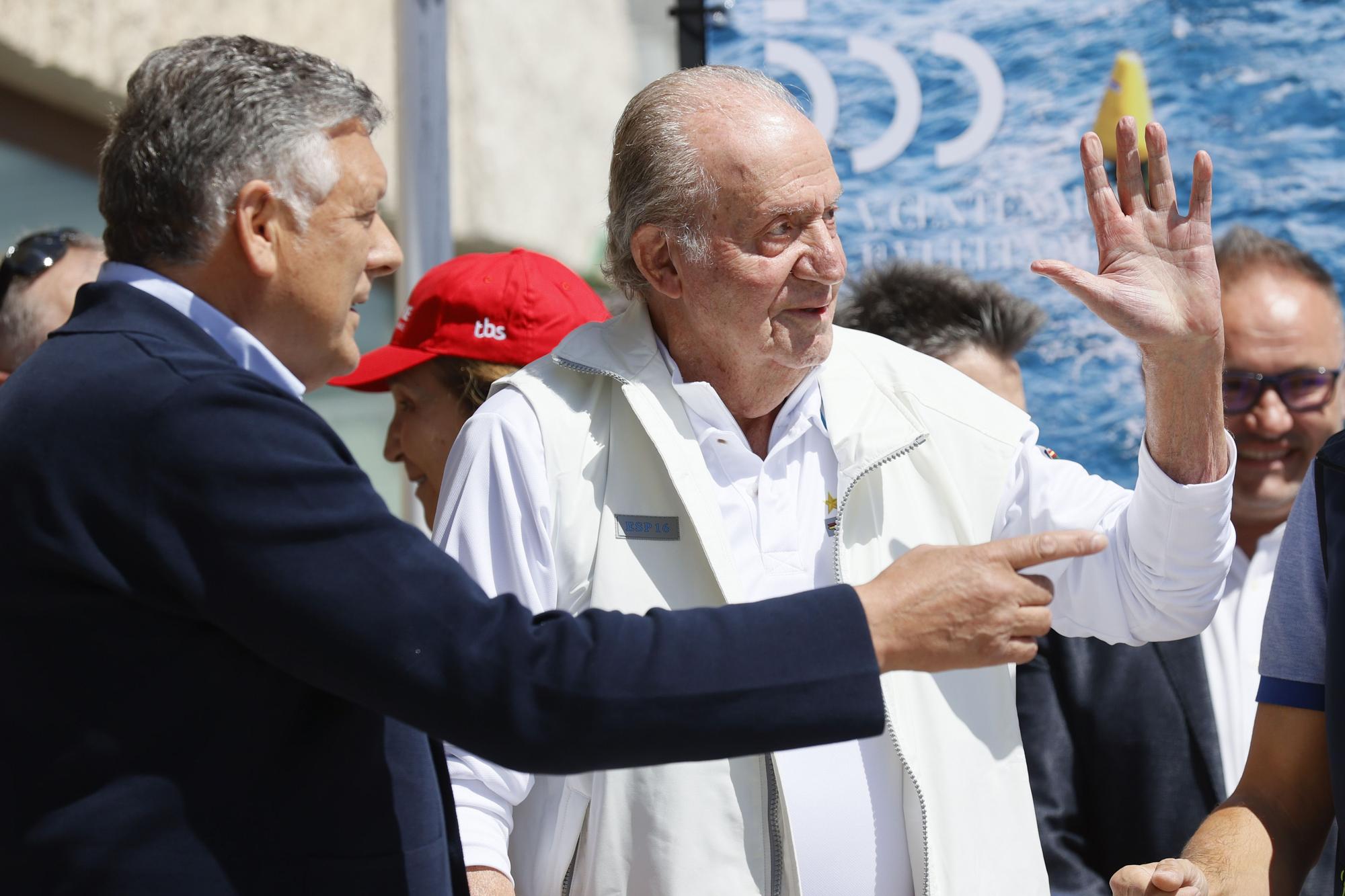 El rey emérito Juan Carlos I en la localidad pontevedresa de Sanxenxo